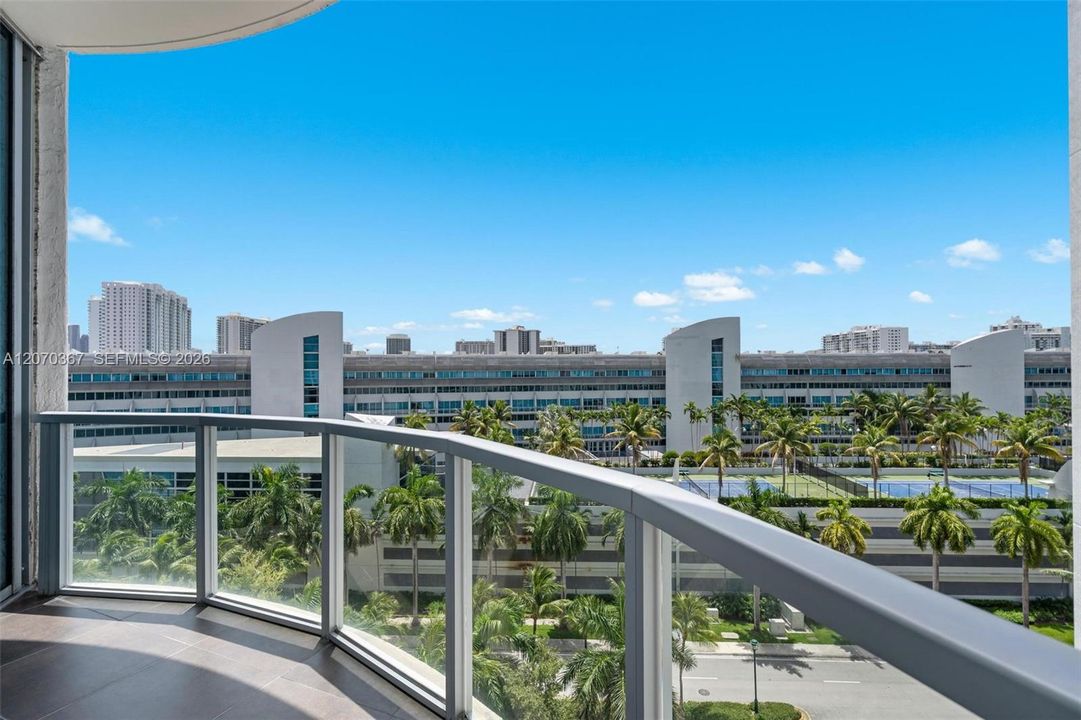 For Rent: $4,300 (3 beds, 2 baths, 1204 Square Feet)