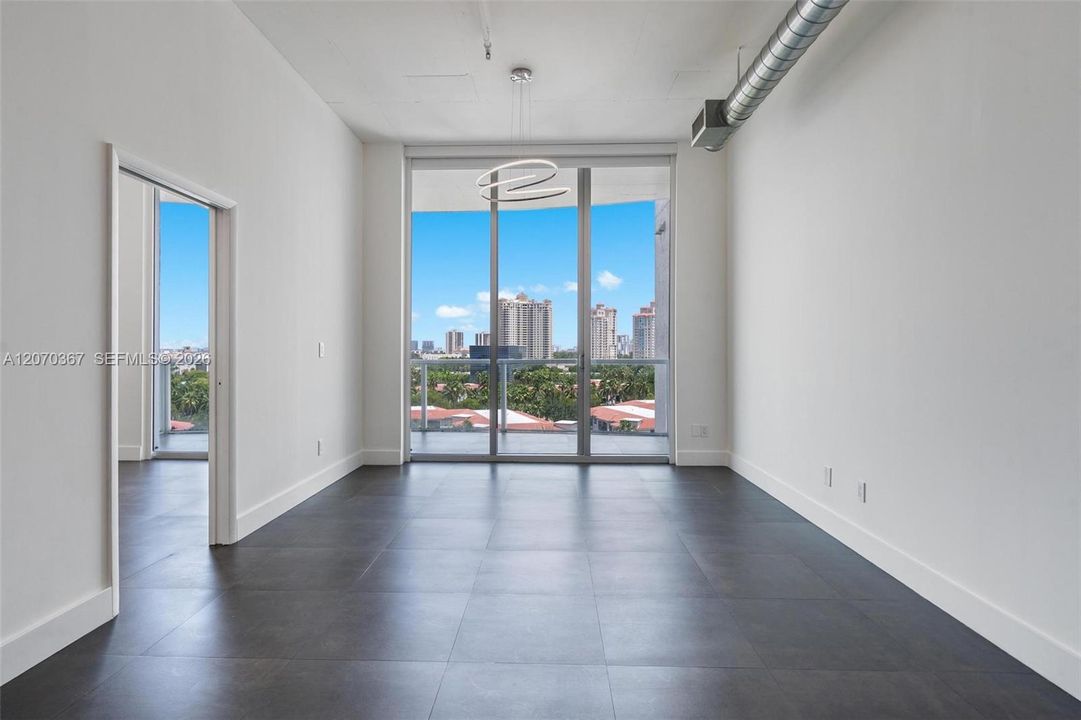 For Rent: $4,300 (3 beds, 2 baths, 1204 Square Feet)
