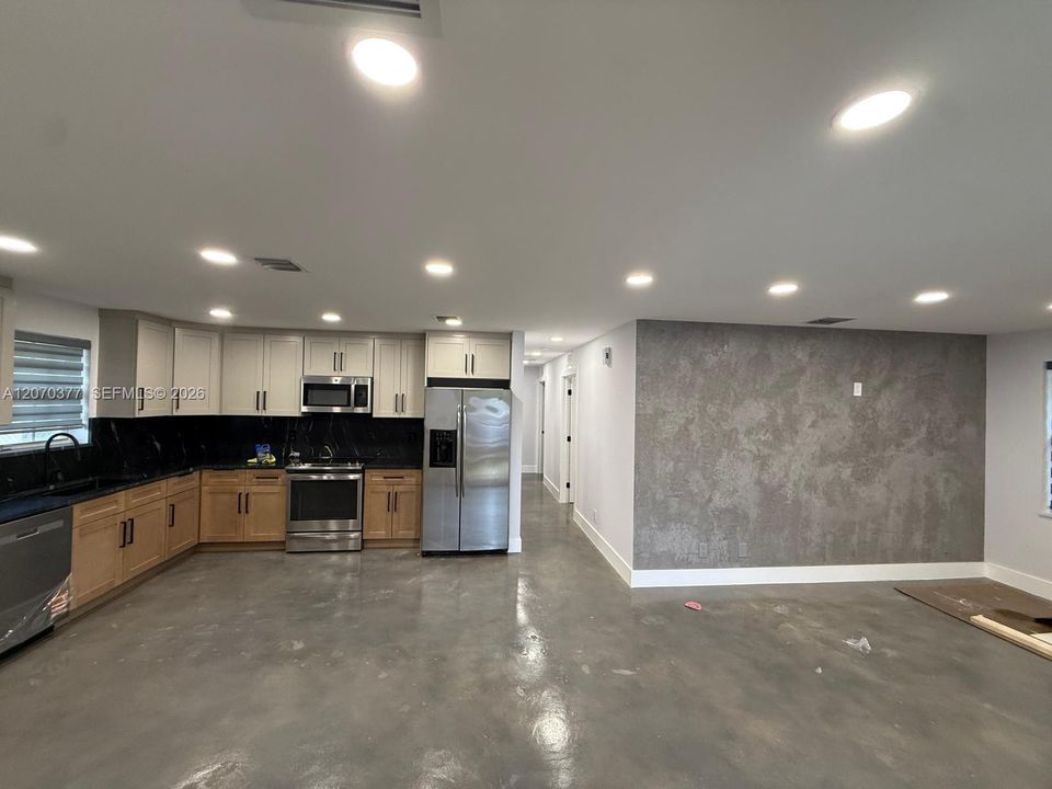 В аренду: $3,750 (4 спален, 2 ванн, 1485 Квадратных фут)
