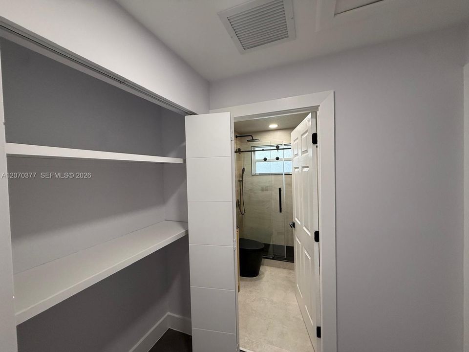 В аренду: $3,750 (4 спален, 2 ванн, 1485 Квадратных фут)
