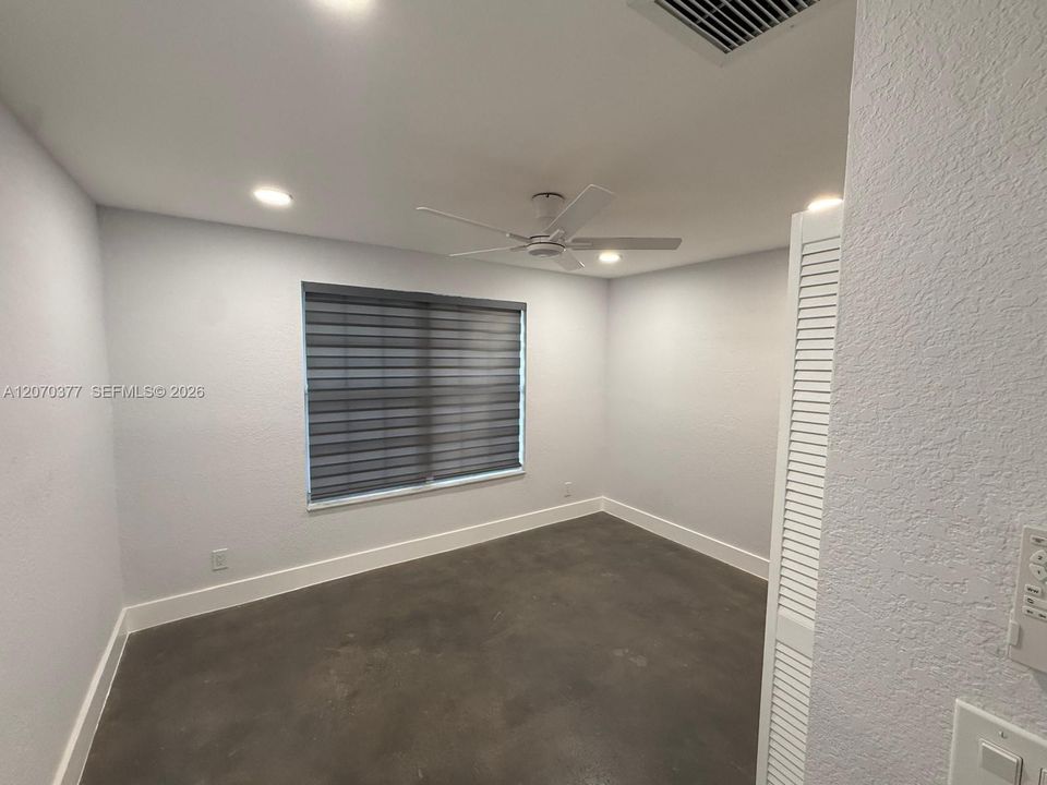 В аренду: $3,750 (4 спален, 2 ванн, 1485 Квадратных фут)