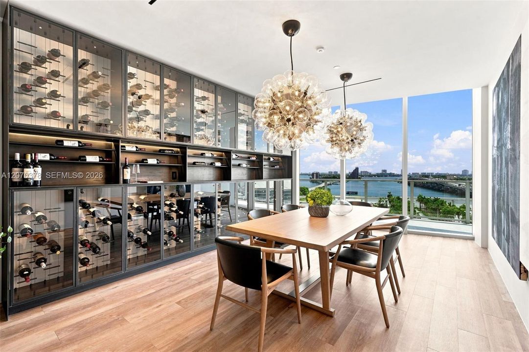 For Sale: $1,895,000 (2 beds, 3 baths, 1613 Square Feet)