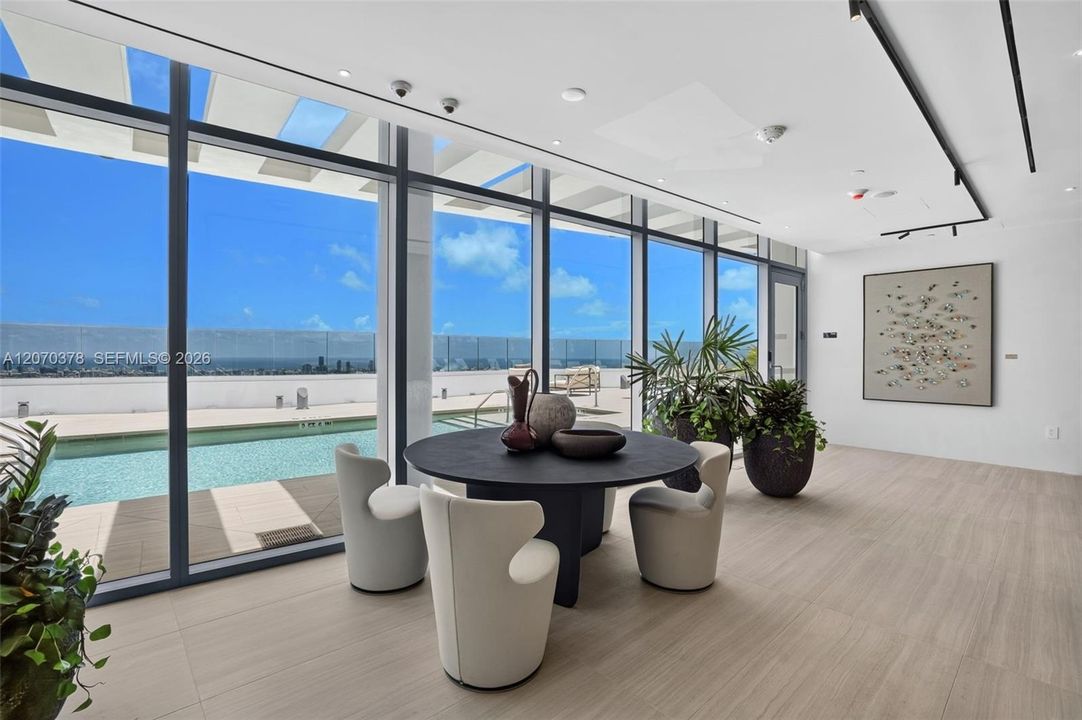 For Sale: $1,895,000 (2 beds, 3 baths, 1613 Square Feet)