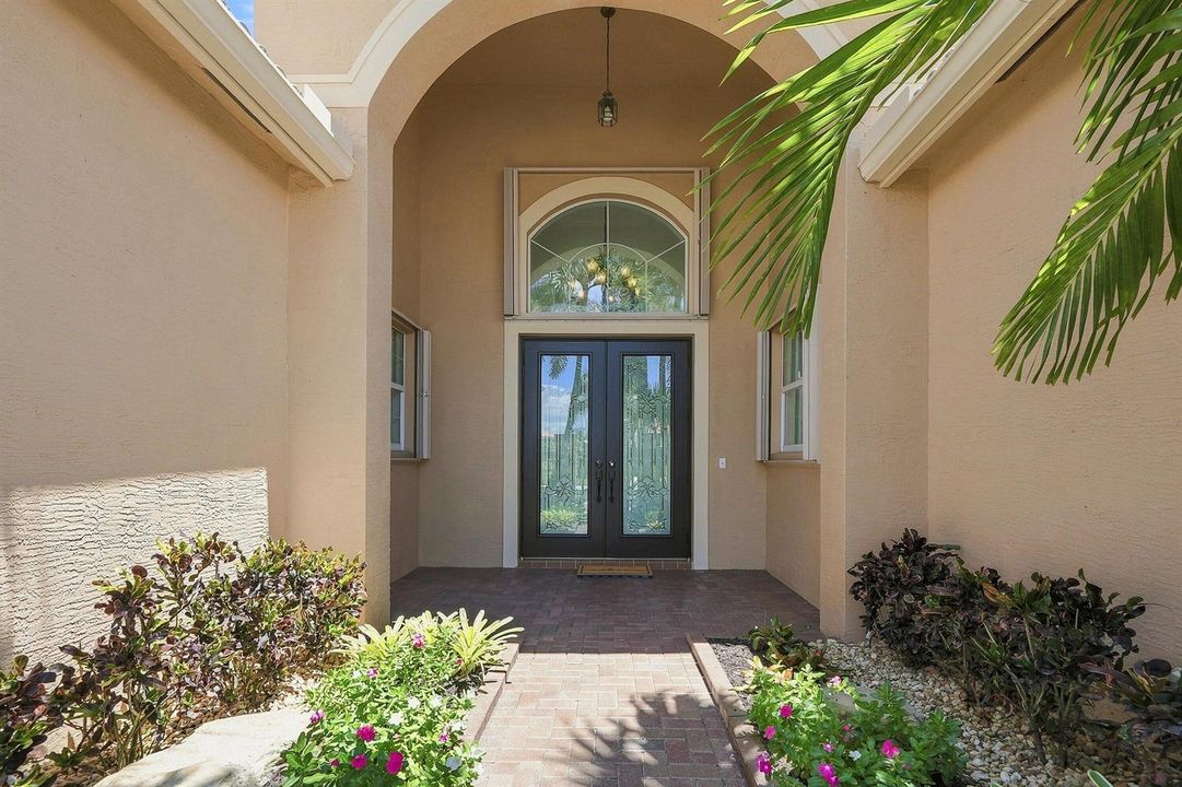07_exterior entry
