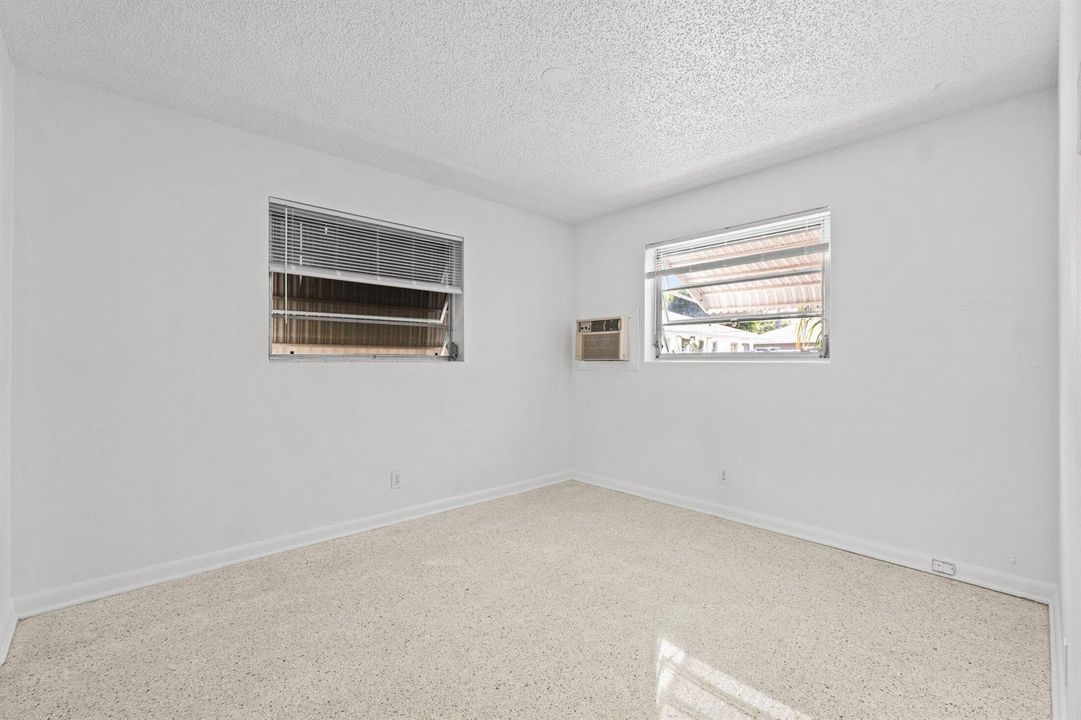 016-211SunriseAvenue-5-Lantana-FL-33462-