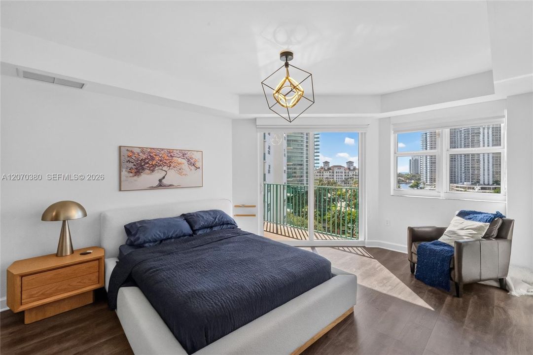 For Sale: $744,900 (3 beds, 3 baths, 1500 Square Feet)