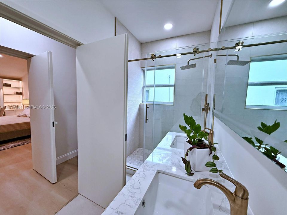 For Rent: $9,500 (3 beds, 3 baths, 1890 Square Feet)