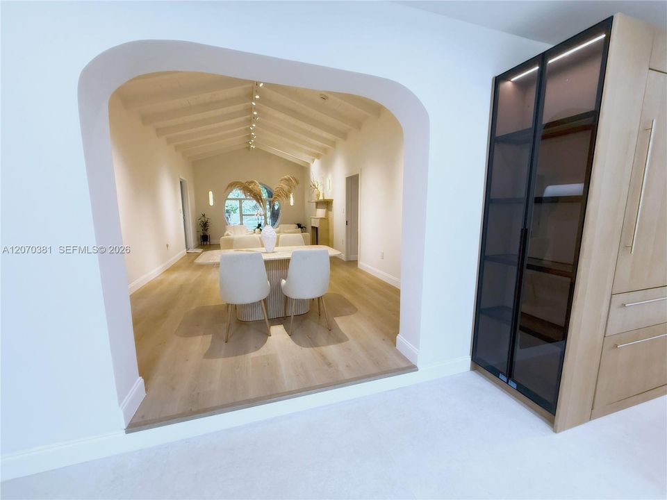 For Rent: $9,500 (3 beds, 3 baths, 1890 Square Feet)