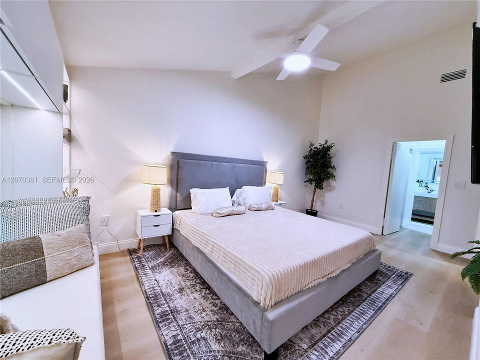 For Rent: $9,500 (3 beds, 3 baths, 1890 Square Feet)