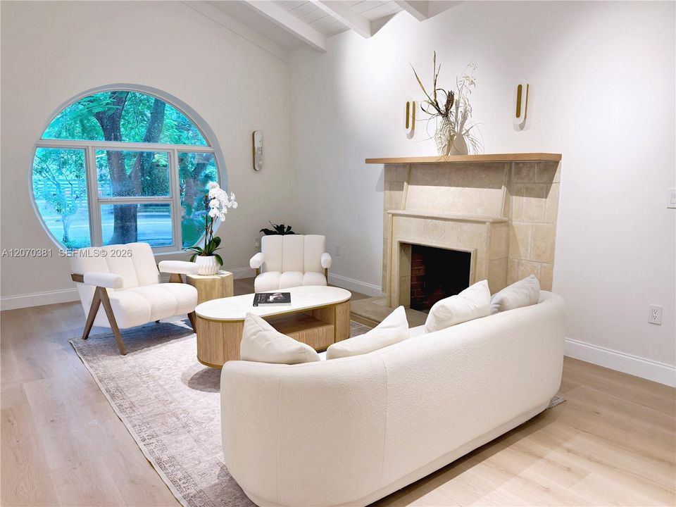 For Rent: $9,500 (3 beds, 3 baths, 1890 Square Feet)