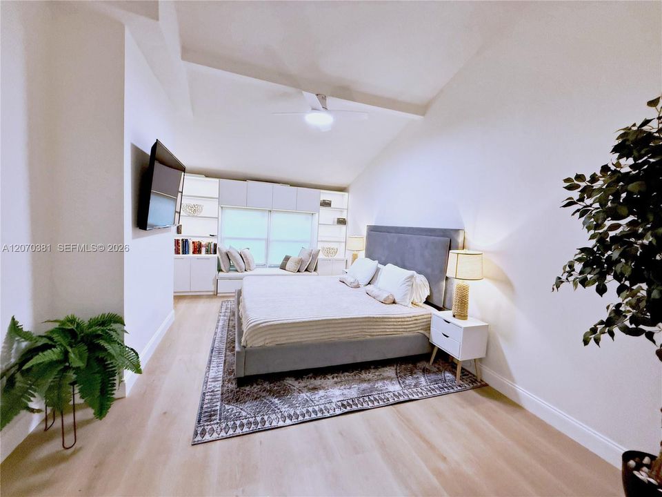 For Rent: $9,500 (3 beds, 3 baths, 1890 Square Feet)