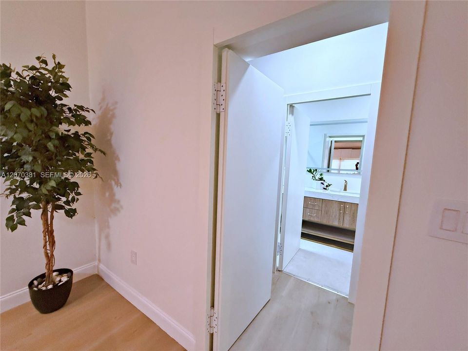For Rent: $9,500 (3 beds, 3 baths, 1890 Square Feet)