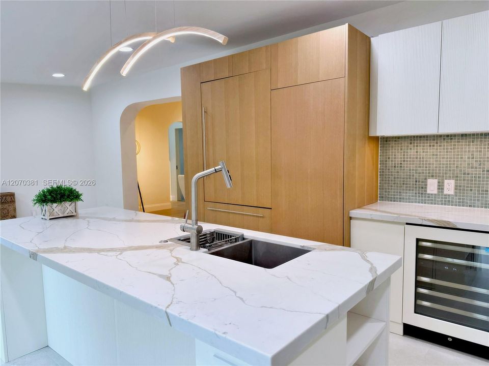 For Rent: $9,500 (3 beds, 3 baths, 1890 Square Feet)