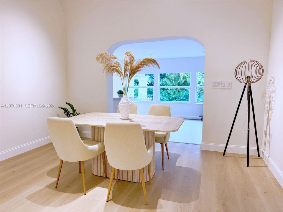 For Rent: $9,500 (3 beds, 3 baths, 1890 Square Feet)