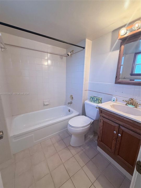 For Sale: $107,500 (2 beds, 2 baths, 975 Square Feet)