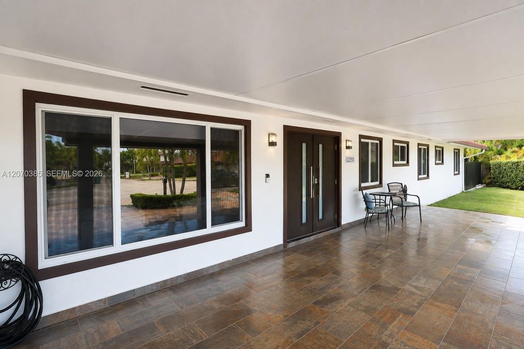 For Sale: $1,550,000 (7 beds, 6 baths, 4731 Square Feet)