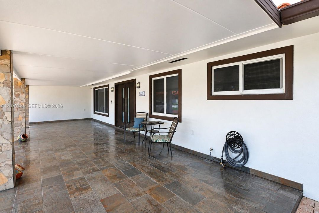 For Sale: $1,550,000 (7 beds, 6 baths, 4731 Square Feet)