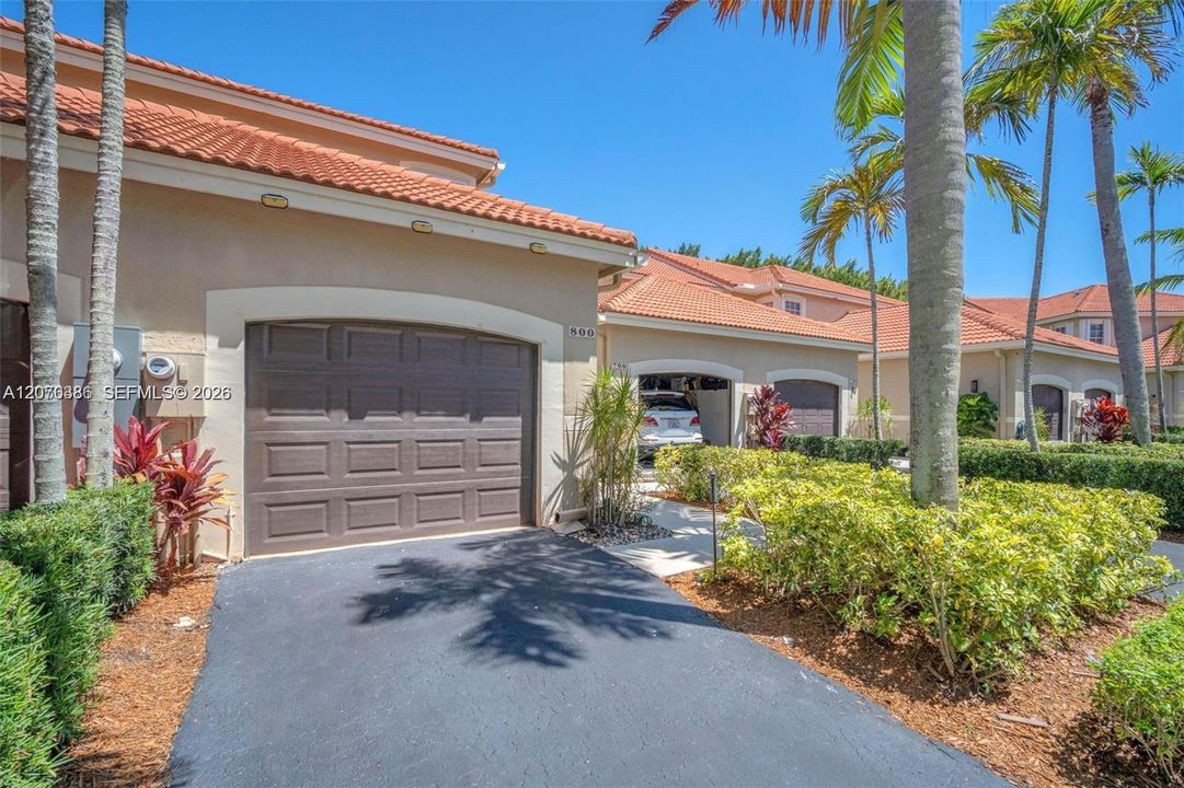 For Rent: $2,950 (3 beds, 2 baths, 1456 Square Feet)