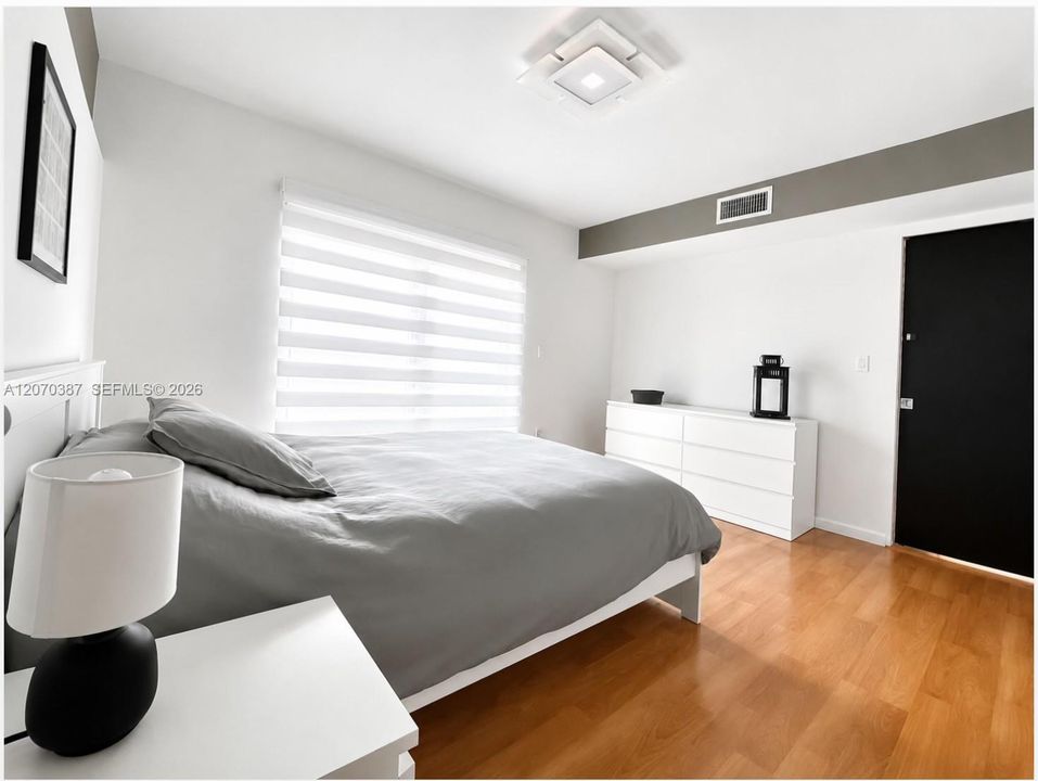 For Rent: $3,600 (2 beds, 2 baths, 960 Square Feet)