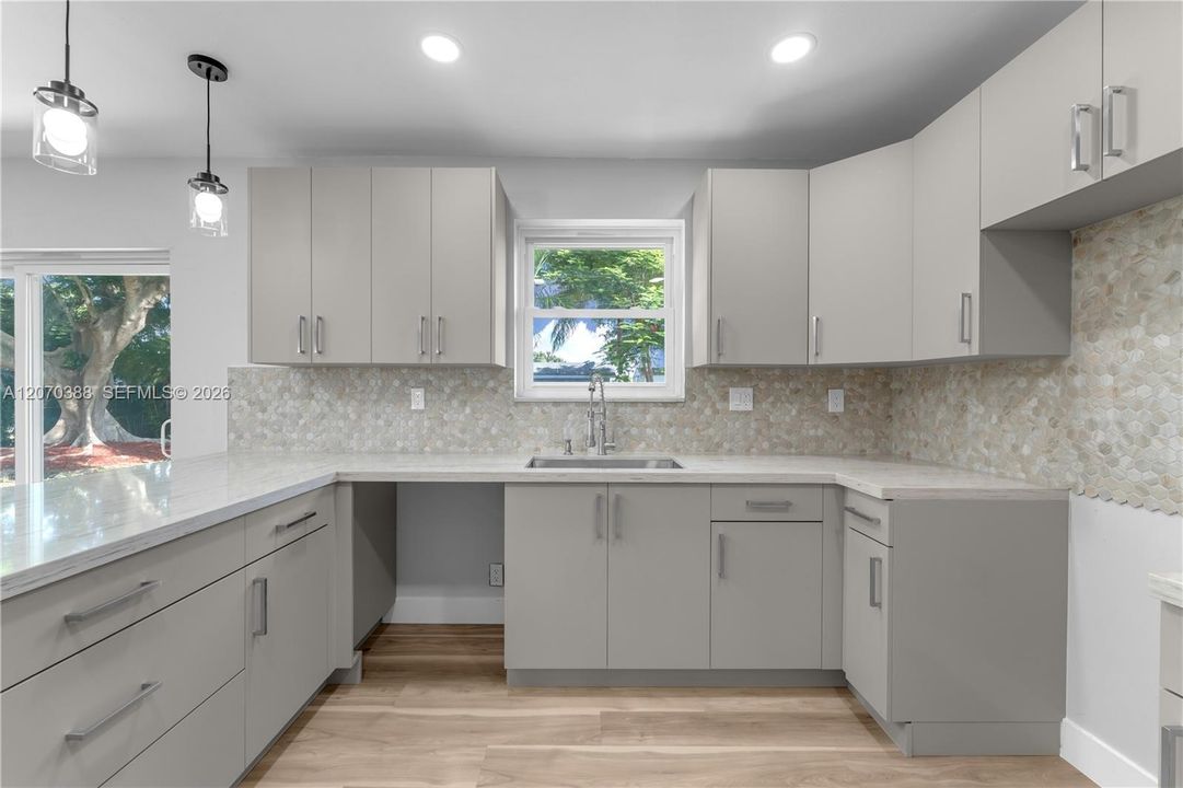 Vendido Recientemente: $525,000 (3 camas, 2 baños, 1256 Pies cuadrados)