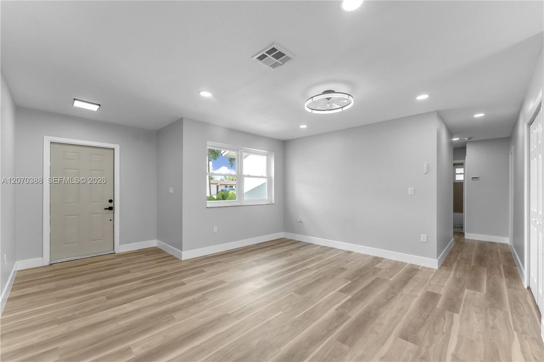 Vendido Recientemente: $525,000 (3 camas, 2 baños, 1256 Pies cuadrados)