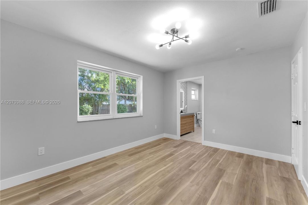 Vendido Recientemente: $525,000 (3 camas, 2 baños, 1256 Pies cuadrados)