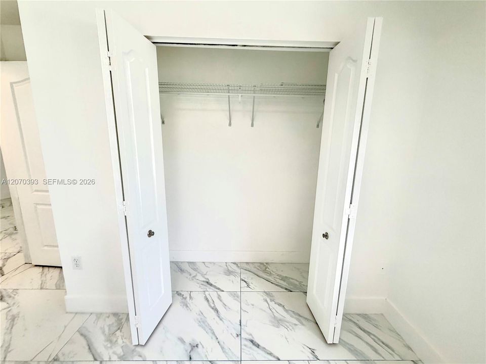 For Rent: $2,699 (2 beds, 2 baths, 950 Square Feet)