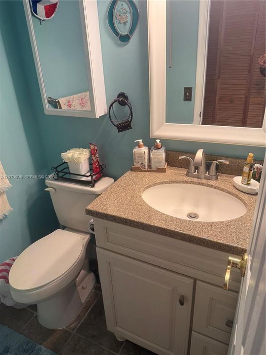 For Rent: $2,700 (1 beds, 1 baths, 703 Square Feet)