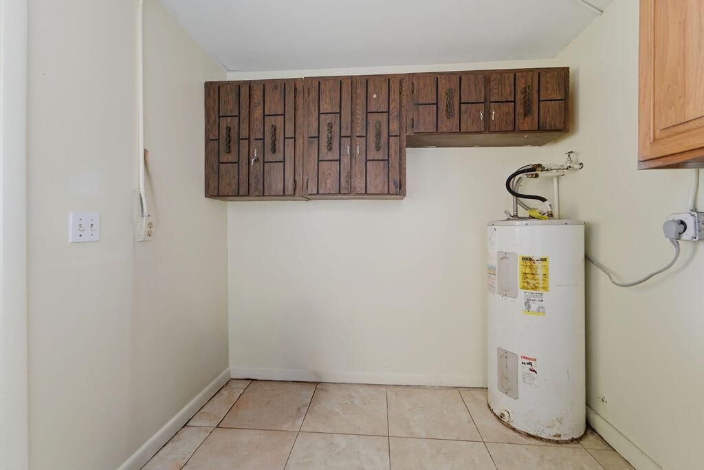 1500_West_13th_Street_Riviera_Beach_022
