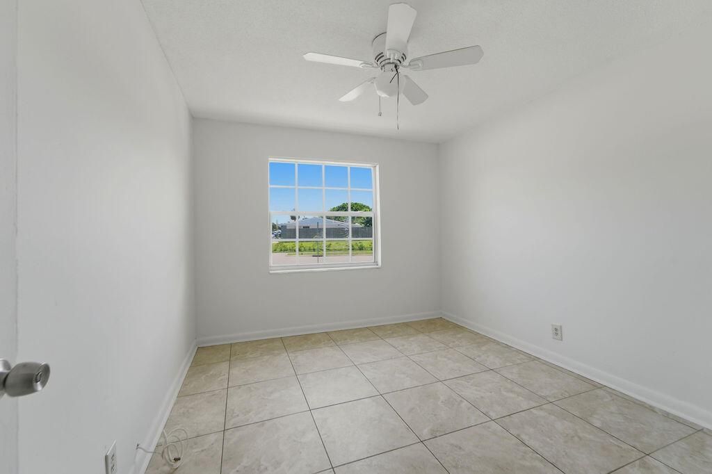 1500_West_13th_Street_Riviera_Beach_020