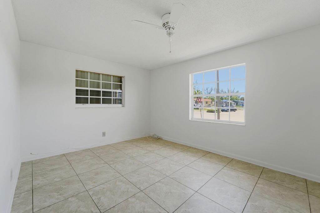 1500_West_13th_Street_Riviera_Beach_018