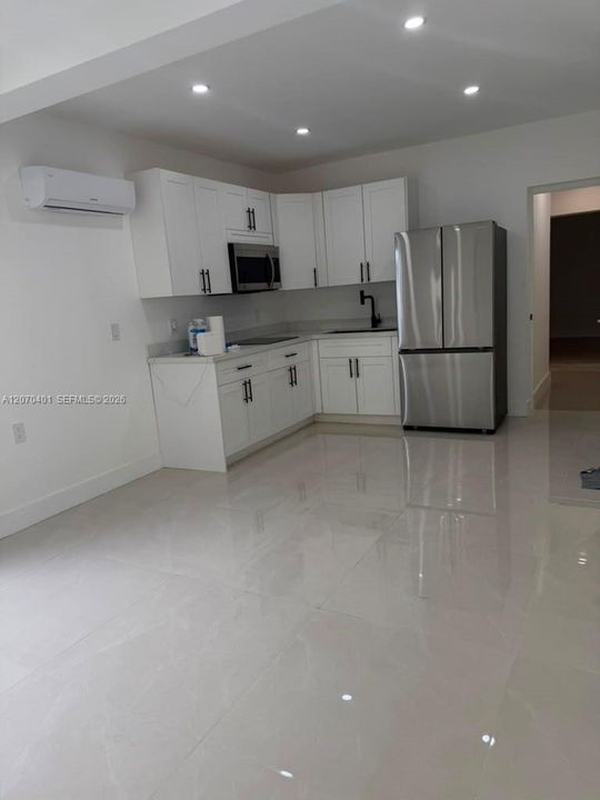 For Rent: $1,600 (1 beds, 1 baths, 0 Square Feet)
