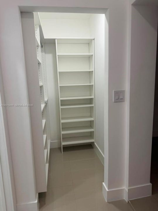 For Rent: $1,600 (1 beds, 1 baths, 0 Square Feet)