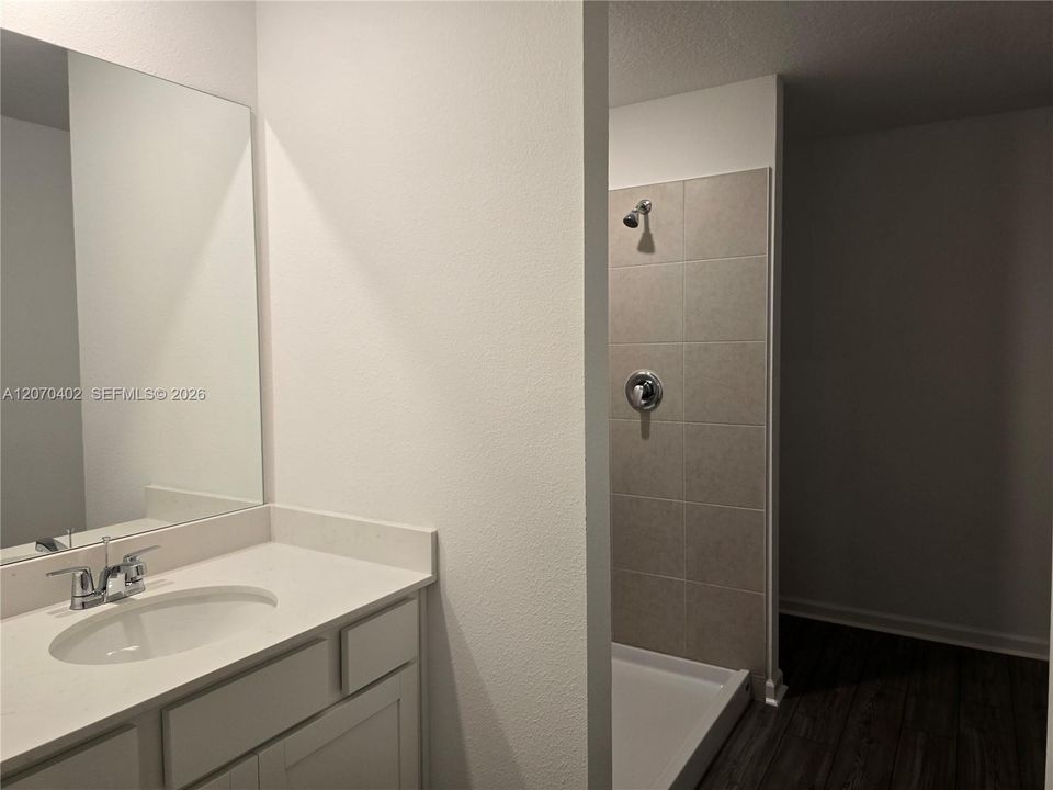 В аренду: $2,400 (4 спален, 3 ванн, 2172 Квадратных фут)