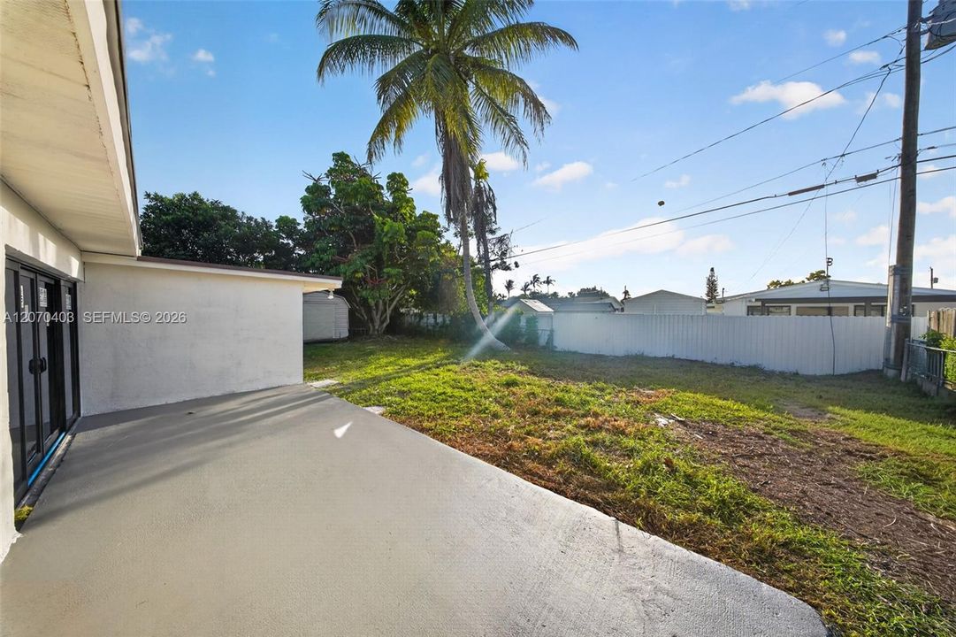 For Sale: $679,000 (4 beds, 2 baths, 1712 Square Feet)
