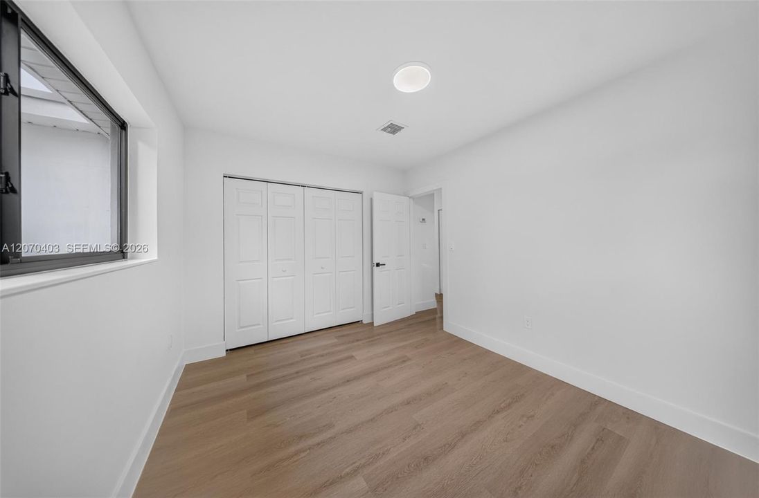 For Sale: $679,000 (4 beds, 2 baths, 1712 Square Feet)