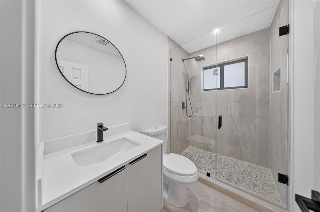 For Sale: $679,000 (4 beds, 2 baths, 1712 Square Feet)