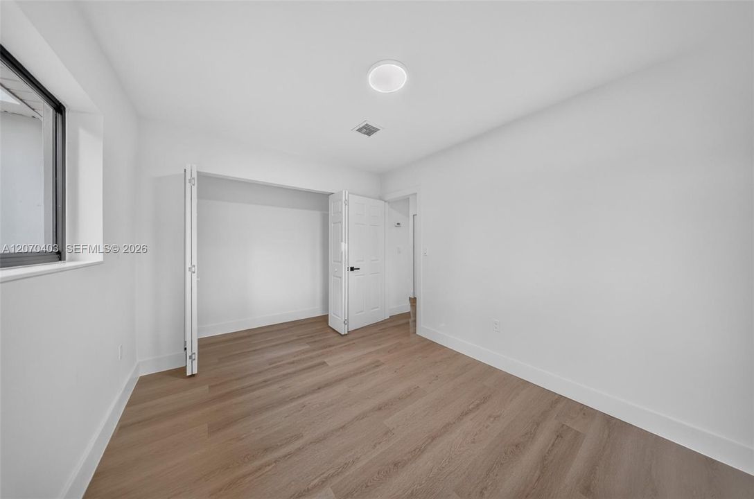 For Sale: $679,000 (4 beds, 2 baths, 1712 Square Feet)