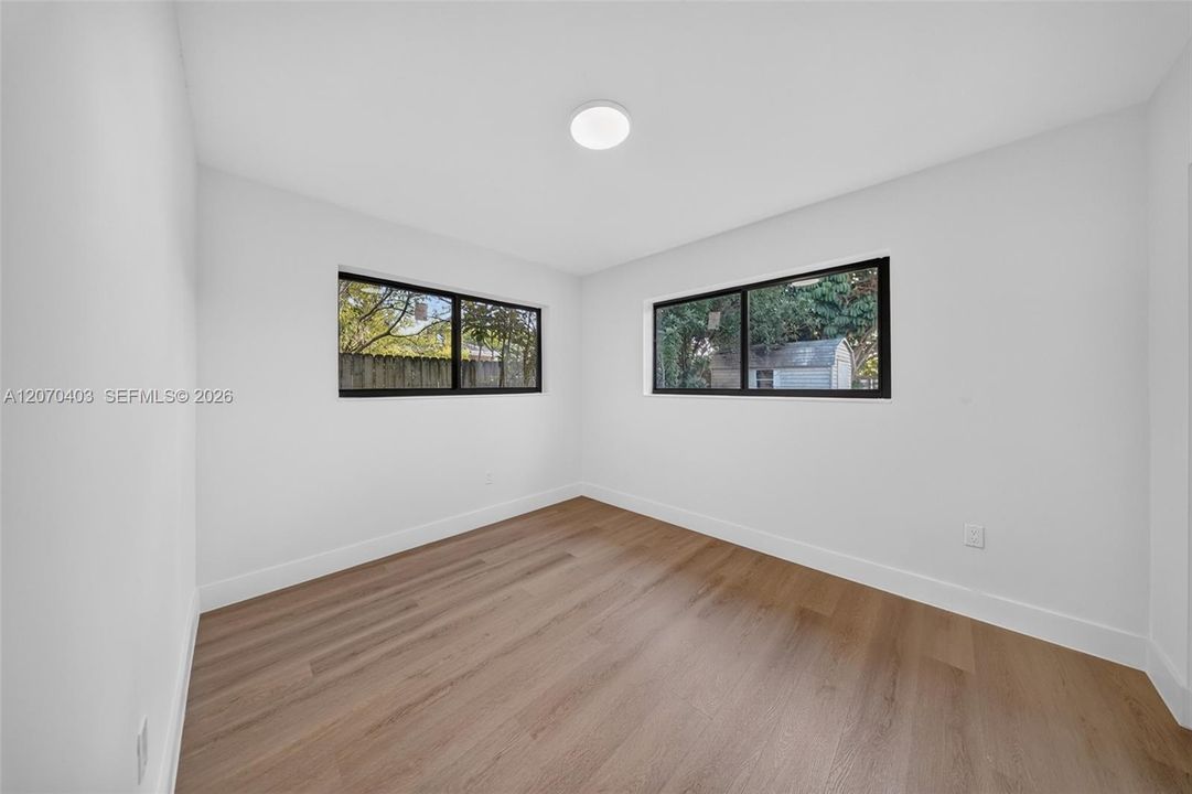 For Sale: $679,000 (4 beds, 2 baths, 1712 Square Feet)