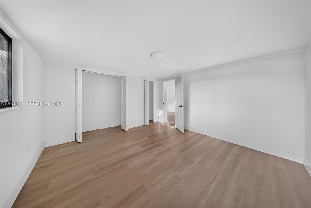 For Sale: $679,000 (4 beds, 2 baths, 1712 Square Feet)