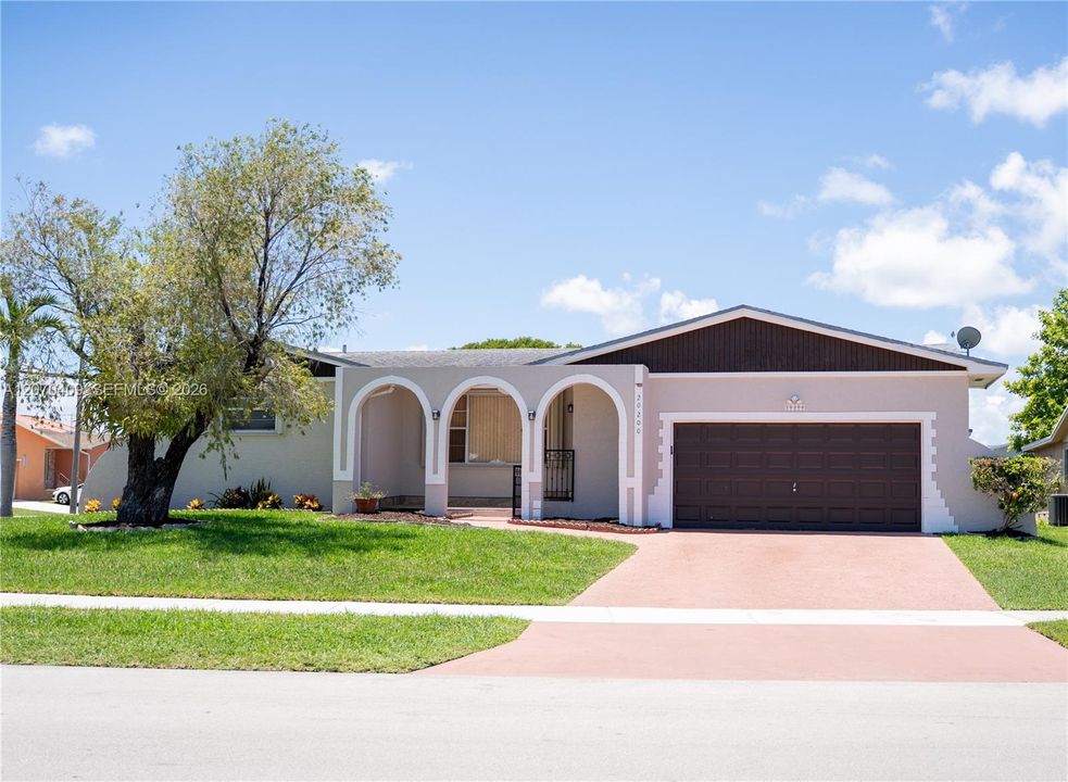 For Sale: $665,000 (4 beds, 2 baths, 2203 Square Feet)