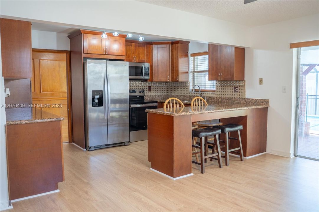 For Sale: $665,000 (4 beds, 2 baths, 2203 Square Feet)
