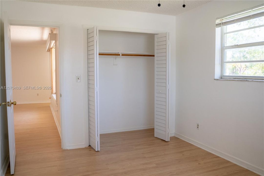 For Sale: $665,000 (4 beds, 2 baths, 2203 Square Feet)