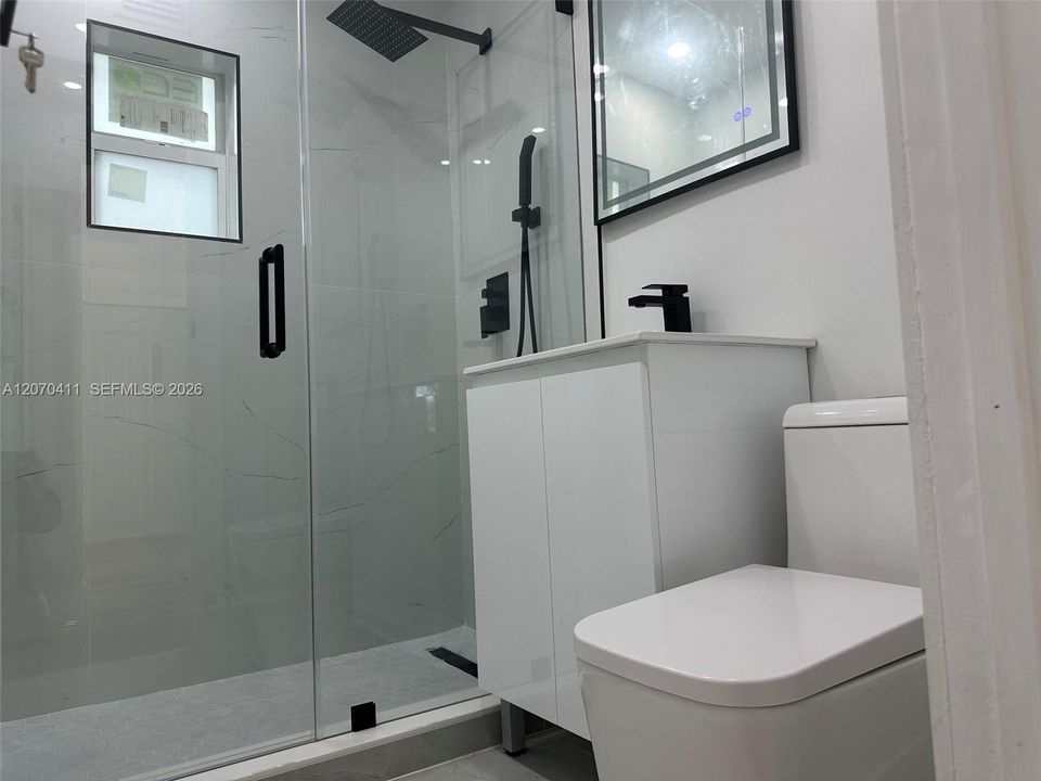 For Sale: $455,000 (3 beds, 2 baths, 1012 Square Feet)
