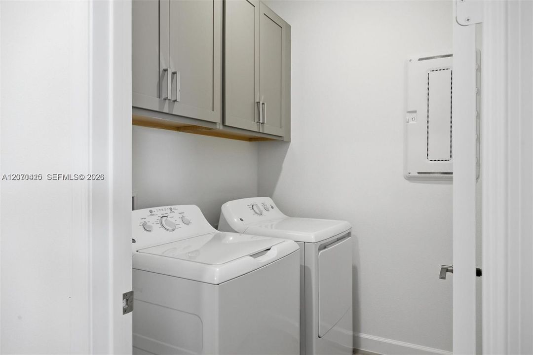 В аренду: $4,199 (5 спален, 3 ванн, 0 Квадратных фут)