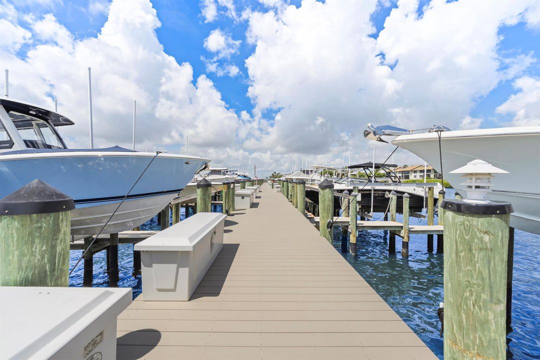 RIVER CLUB PRIVATE 50 SLIP MARINA