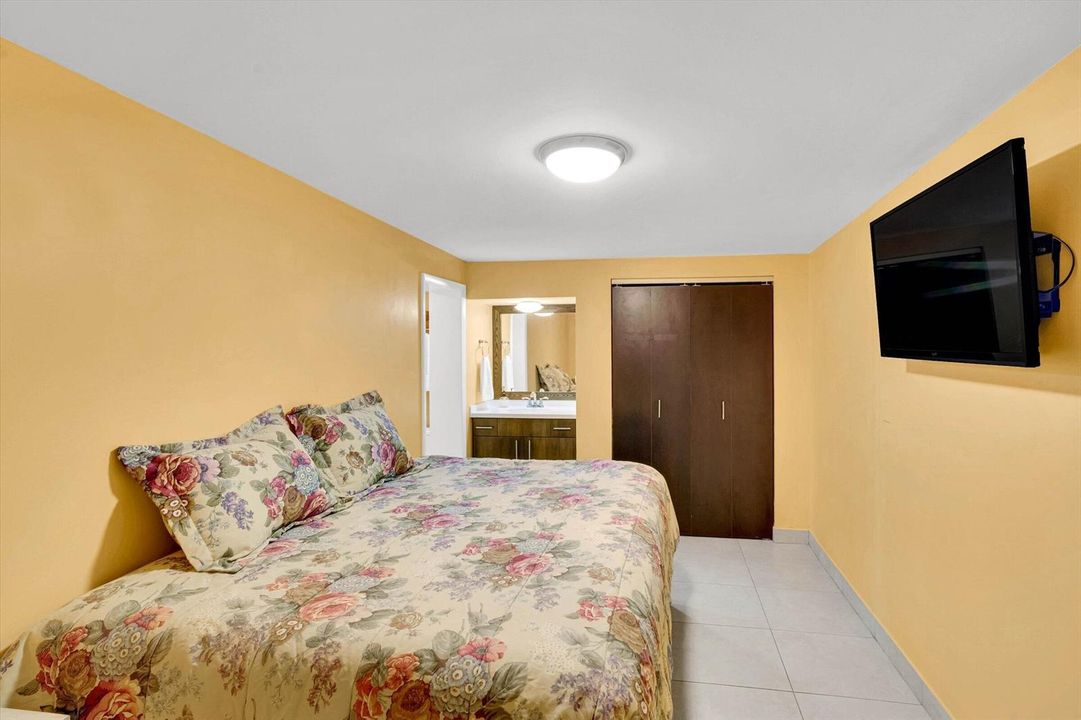 28-1670 NW 121st Street-28