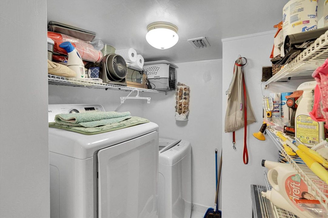 40-1670 NW 121st Street-40