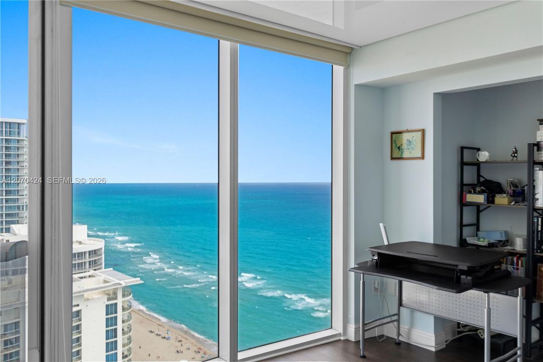 For Sale: $1,330,000 (2 beds, 2 baths, 1396 Square Feet)