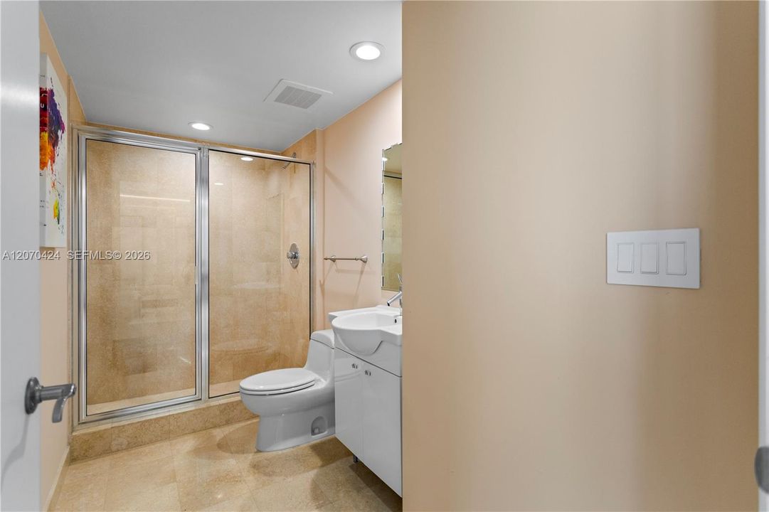 For Sale: $1,330,000 (2 beds, 2 baths, 1396 Square Feet)